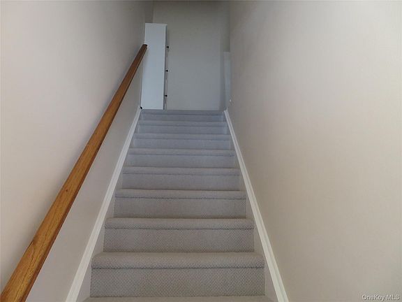 3rd image of 129 Bailey Court #129