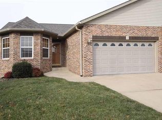 22 Klein Dr, Bethalto, IL 62010