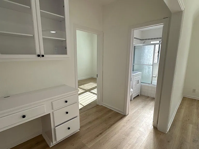 315 N Spaulding Ave #3 — Photo 13
