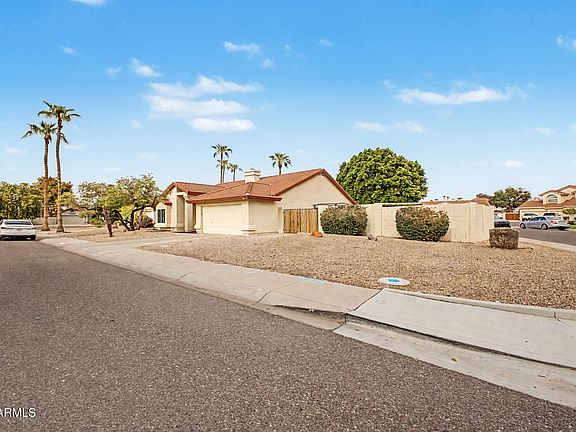 2nd image of 3521 N CANARY Circle