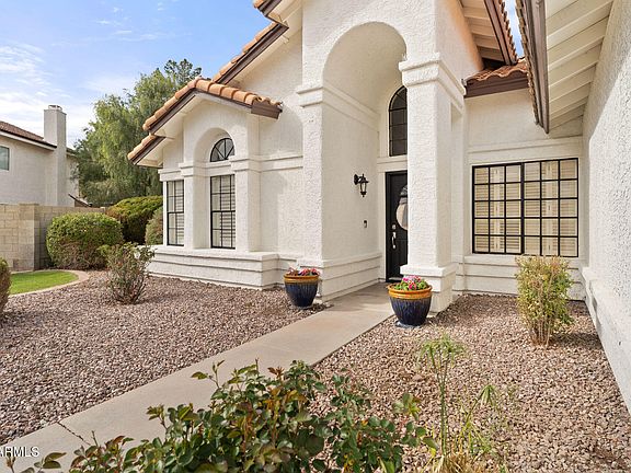 3rd image of 5426 E FOUNTAIN Circle