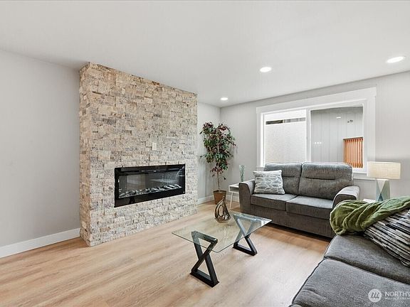 5th image of 1724 N Narrows Drive