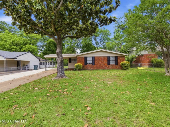 2010 Colonial Hills Dr, Southaven, MS 38671