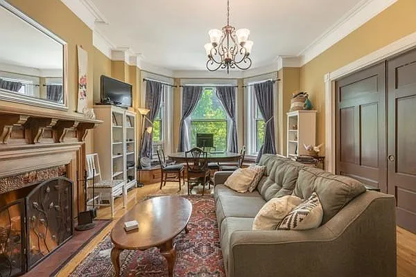 Building Photo - 346 Beacon St #66