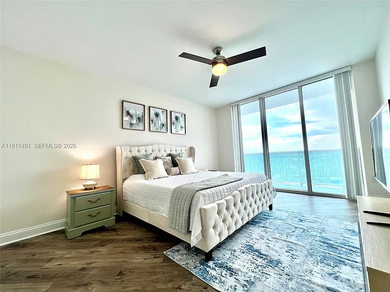 231 Riverside Dr #1210 — Photo 14