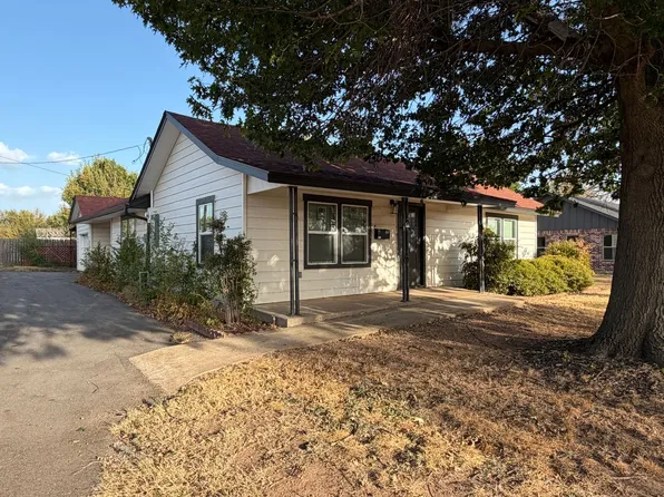 306 G St, Elgin, OK 73538