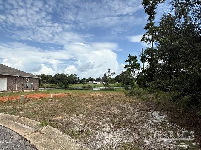 2nd image of 26 Mirror Lake Ct