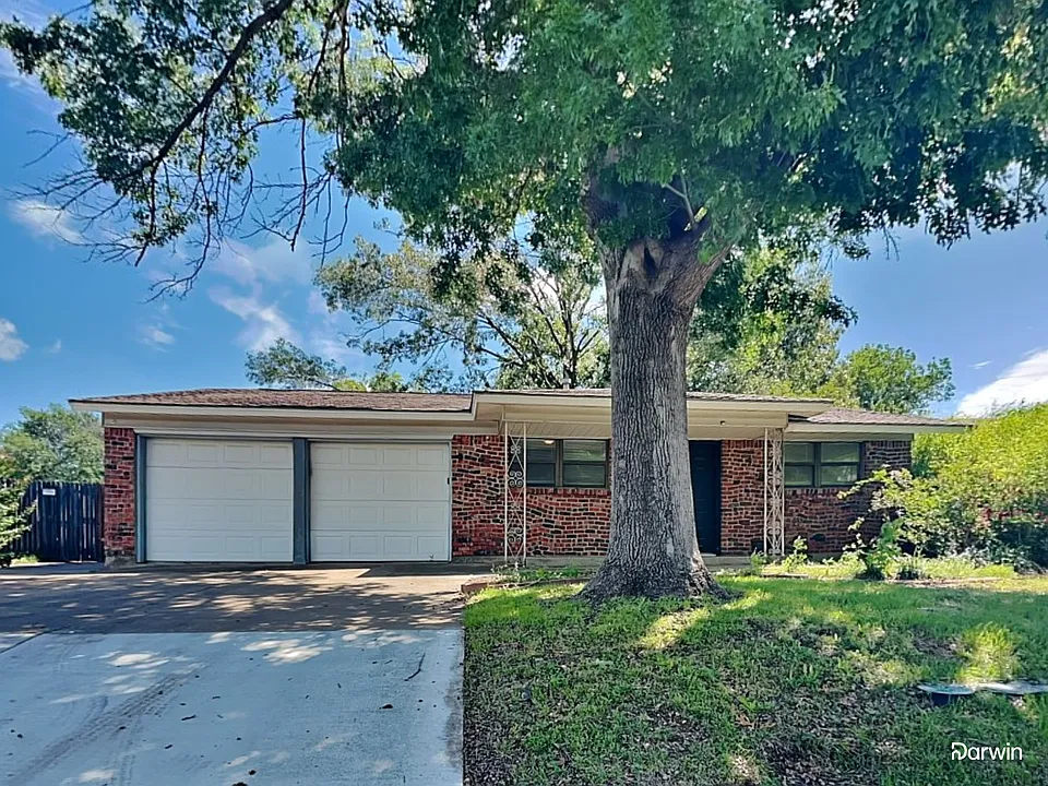 605 Thompson Dr