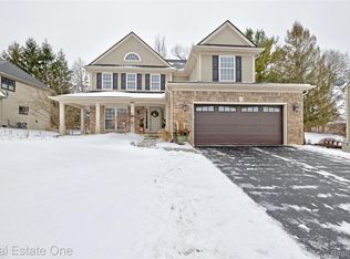 545 Sandhurst St, Oxford, MI 48371