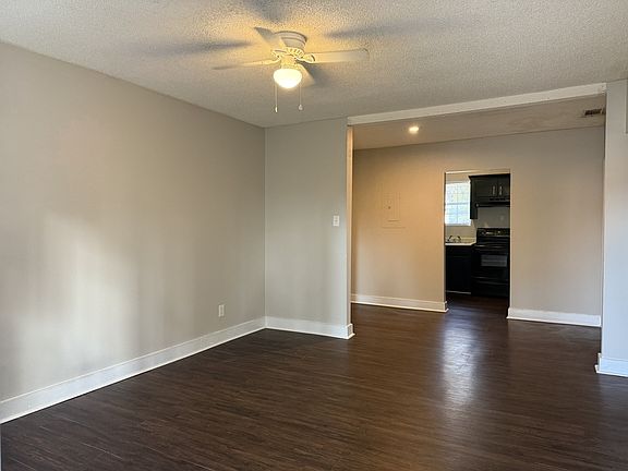 2nd image of 207 W Washington Ave #3