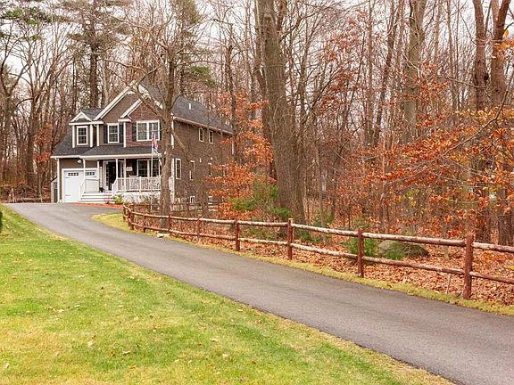 4th image of 11 Billerica Ave