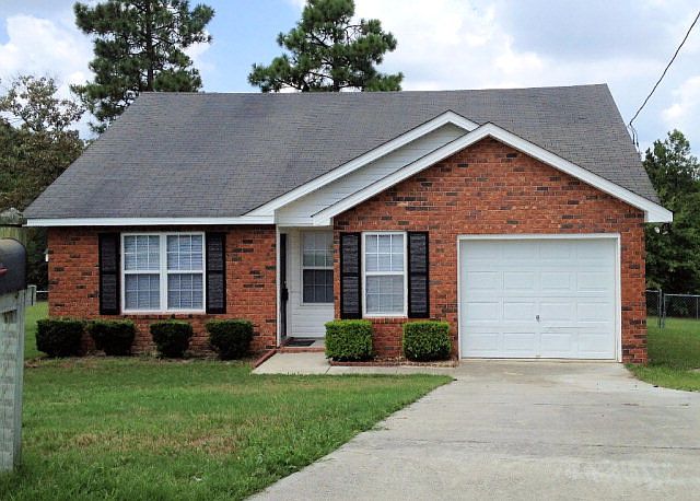 1st image of 2842 Cranbrook Dr