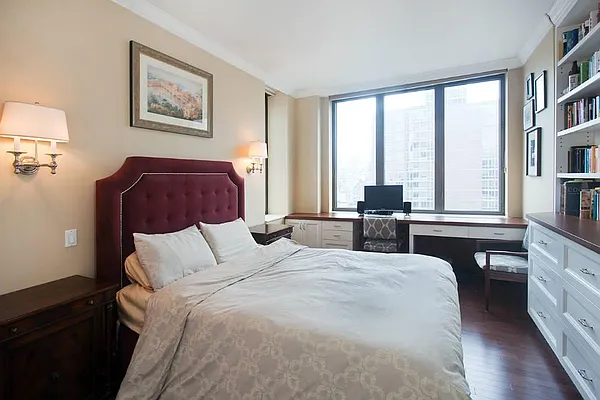 Sold by Town Residential | media 4