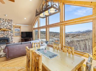 140 Marten Pl, Alpine, WY 83128