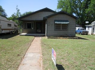 507 E 5th St, Burkburnett, TX 76354