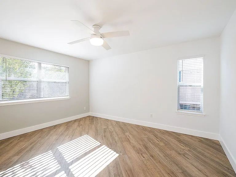 2201 Singletree Ave — Photo 11