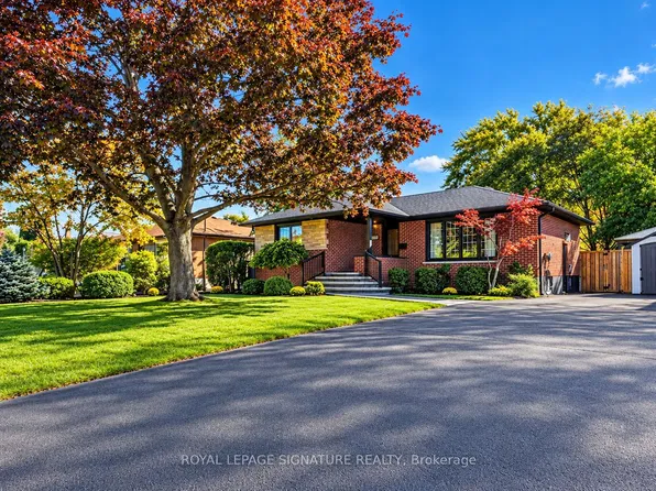 2344 Redfern Rd, Burlington, ON L7R 1X3