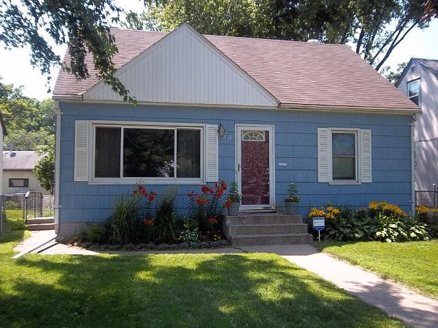 1st image of 4911 Oliver Ave N
