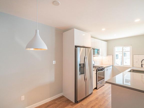 4th image of 4517 Prospect Ave #2d08e4e55