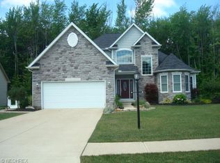 8570 Mulberry Chase, North Ridgeville, OH 44039