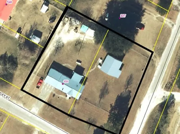 151 Ratley St, Raeford, NC 28376