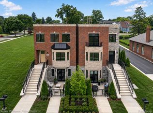 1221 N Main St, Rochester, MI 48307