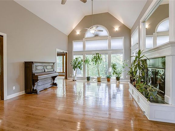 4th image of 6701 NW Monticello Ter
