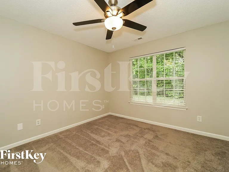 217 Kinnley Ct — Photo 7