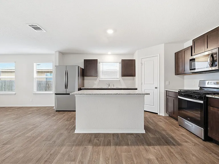 6814 Rondo Measure — Photo 4