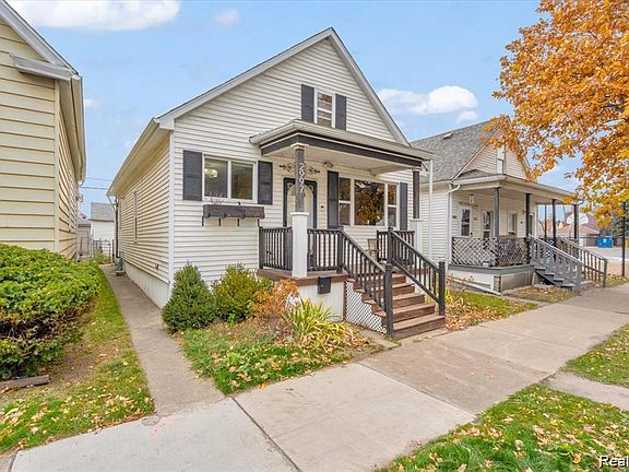 2nd image of 2997 Hanley St