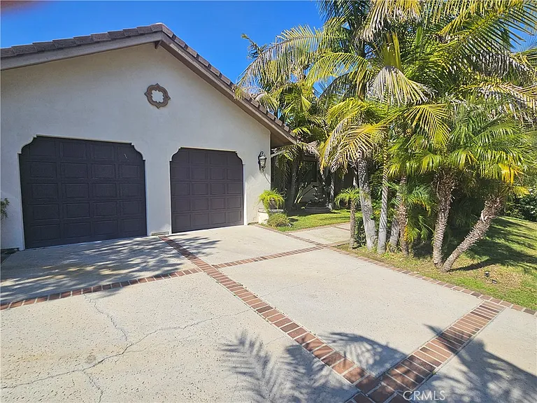 25941 Nellie Gail Rd — Photo 3