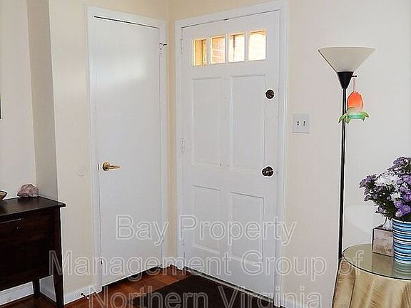 2nd image of 5355 Holmes Run Pkwy