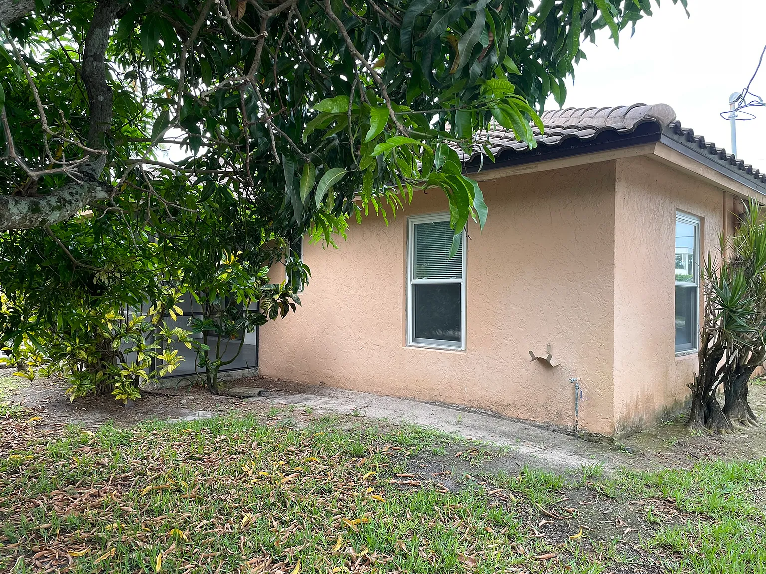 2 bed, 1250 sqft, $2,150 — Photo 2
