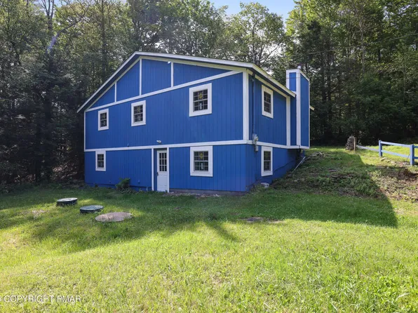 3119 Essex Rd, Tobyhanna, PA 18466