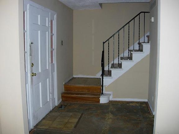 4th image of 6444 N Grandview Dr