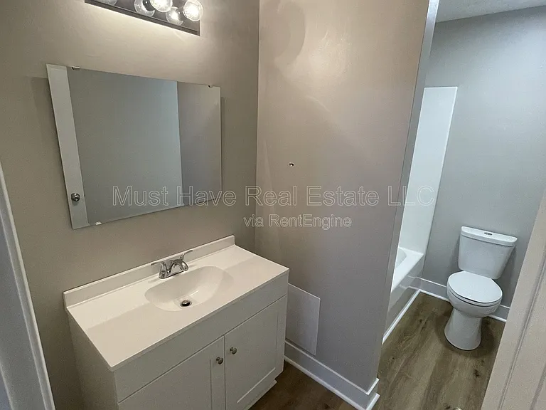 1051 3rd St SE #1069 — Photo 8