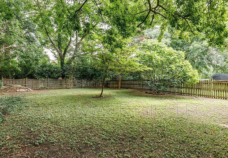 1514 Fairview Rd — Photo 29