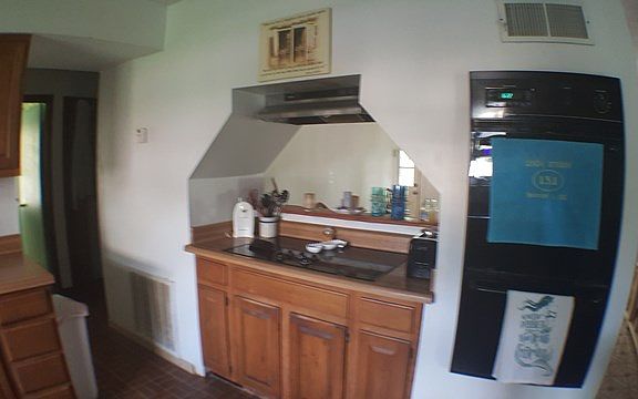 5th image of 217 Hilltop Dr