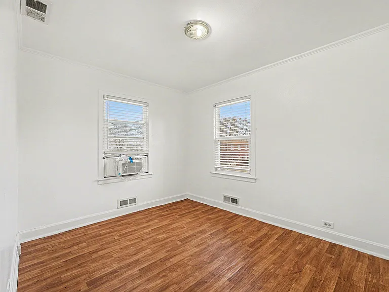4142 Dearborn St — Photo 10