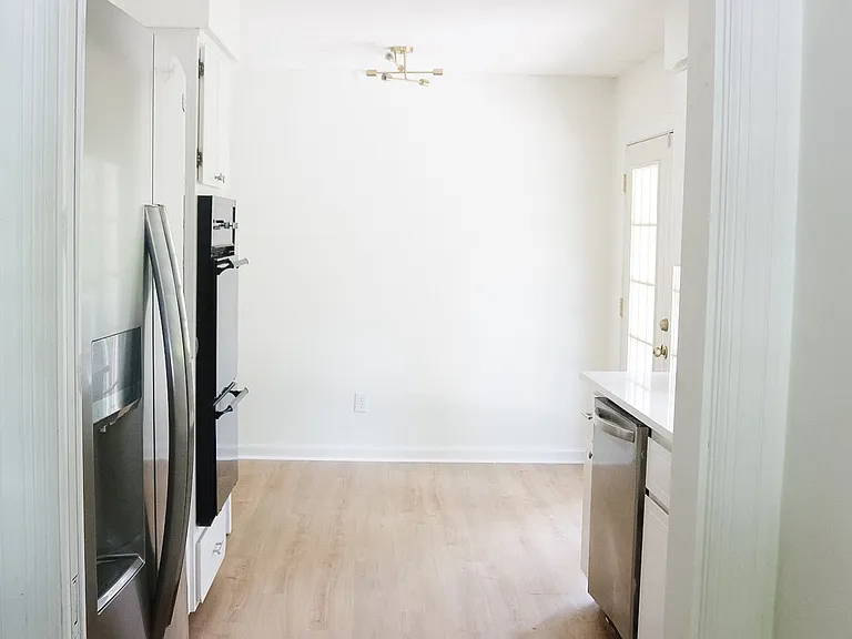 809 Windsor Rd — Photo 34