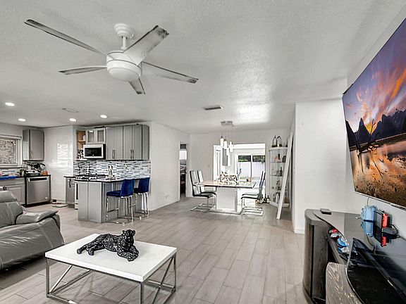 5th image of 5873 Tarragon Drive