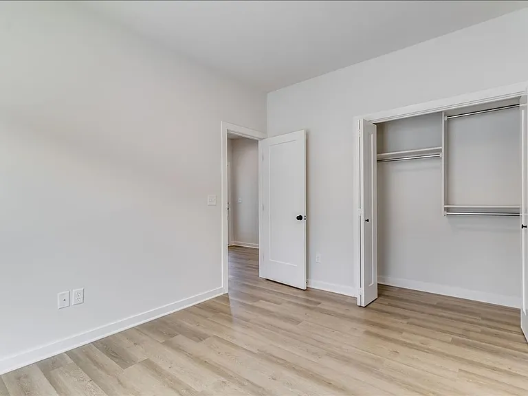 5069 N Vassar St — Photo 14