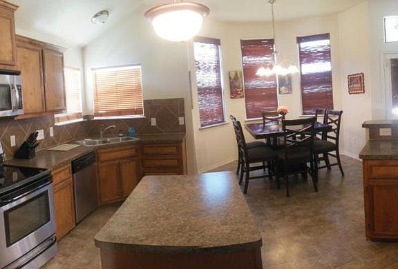 5th image of 301 Belo Dr