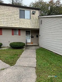 2 bed, 1.5 bath, 1006 sqft, $2,100 — Photo 1