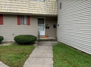 57 Locust Cir #57, Rocky Hill, CT 06067