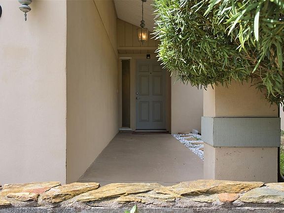 3rd image of 7339 BRAMBLEWOOD DRIVE
