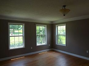 5th image of 308 Shawnee Dr