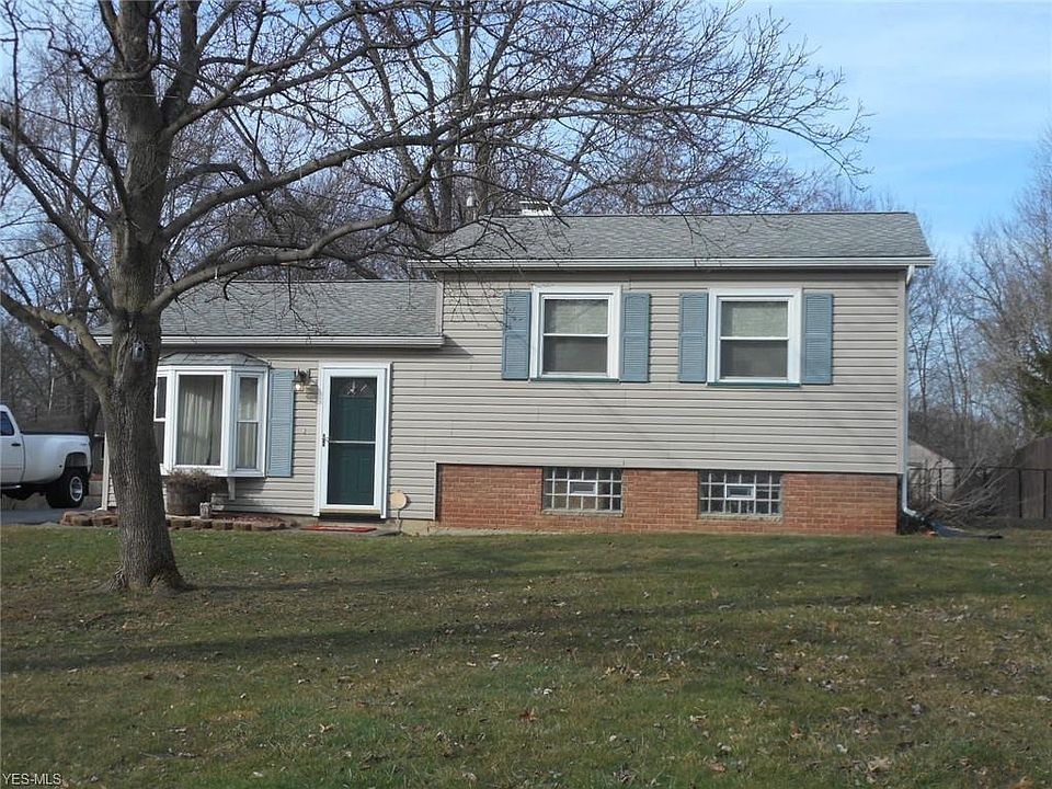 1st image of 8149 Anderson Ave NE