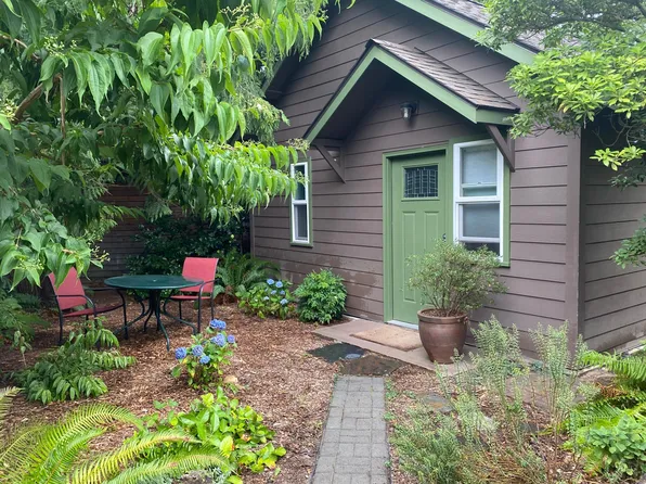 (undisclosed Address), Seattle, WA 98115