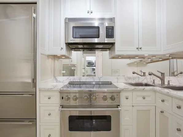 15 East 82nd Street image 24 of 30